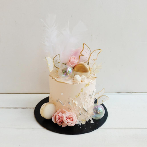 Angelica Cake | Butterfly Macaroon 